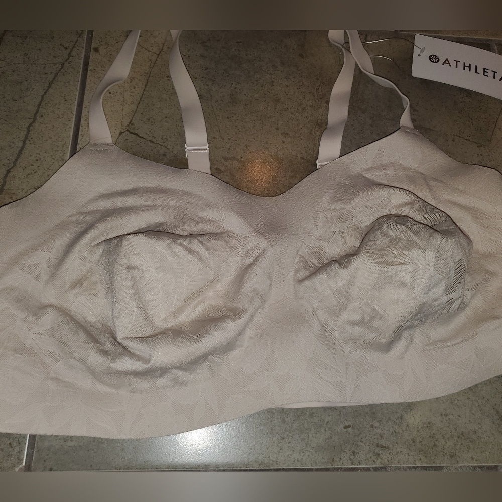 Athleta Ritual Lace Adjustable bra - Picture 4 of 8